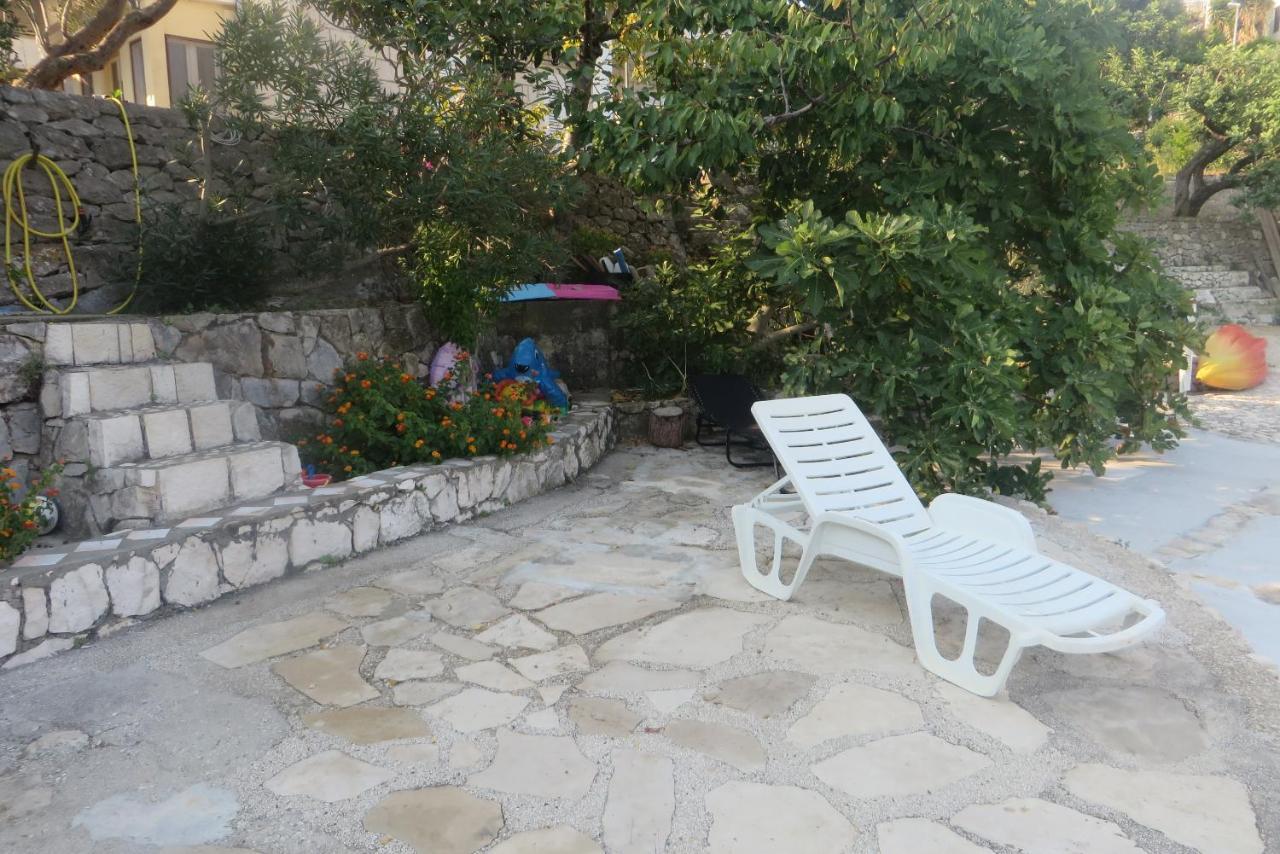 I&J Relaxing Beach Apartments Račišće Exterior foto